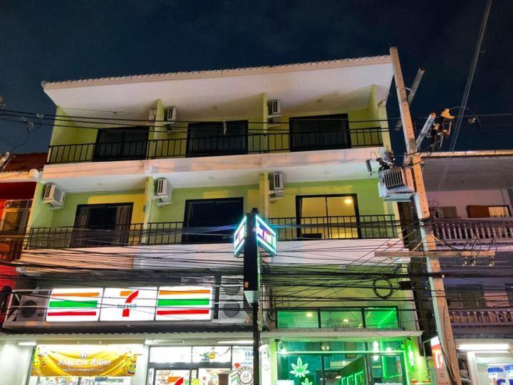 Smyrna Apartment Pattaya Bagian luar foto